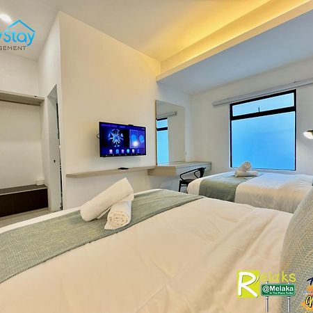 Modern Cave Guest House Walking Distance 5Mins To Jonker Malacca エクステリア 写真