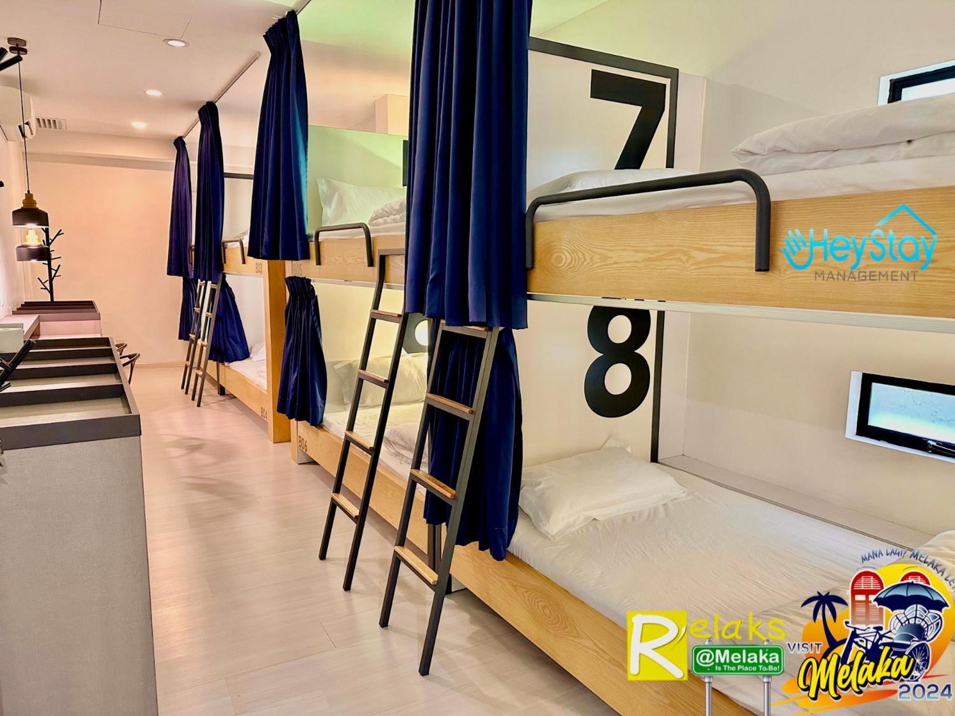 Modern Cave Guest House Walking Distance 5Mins To Jonker Malacca エクステリア 写真